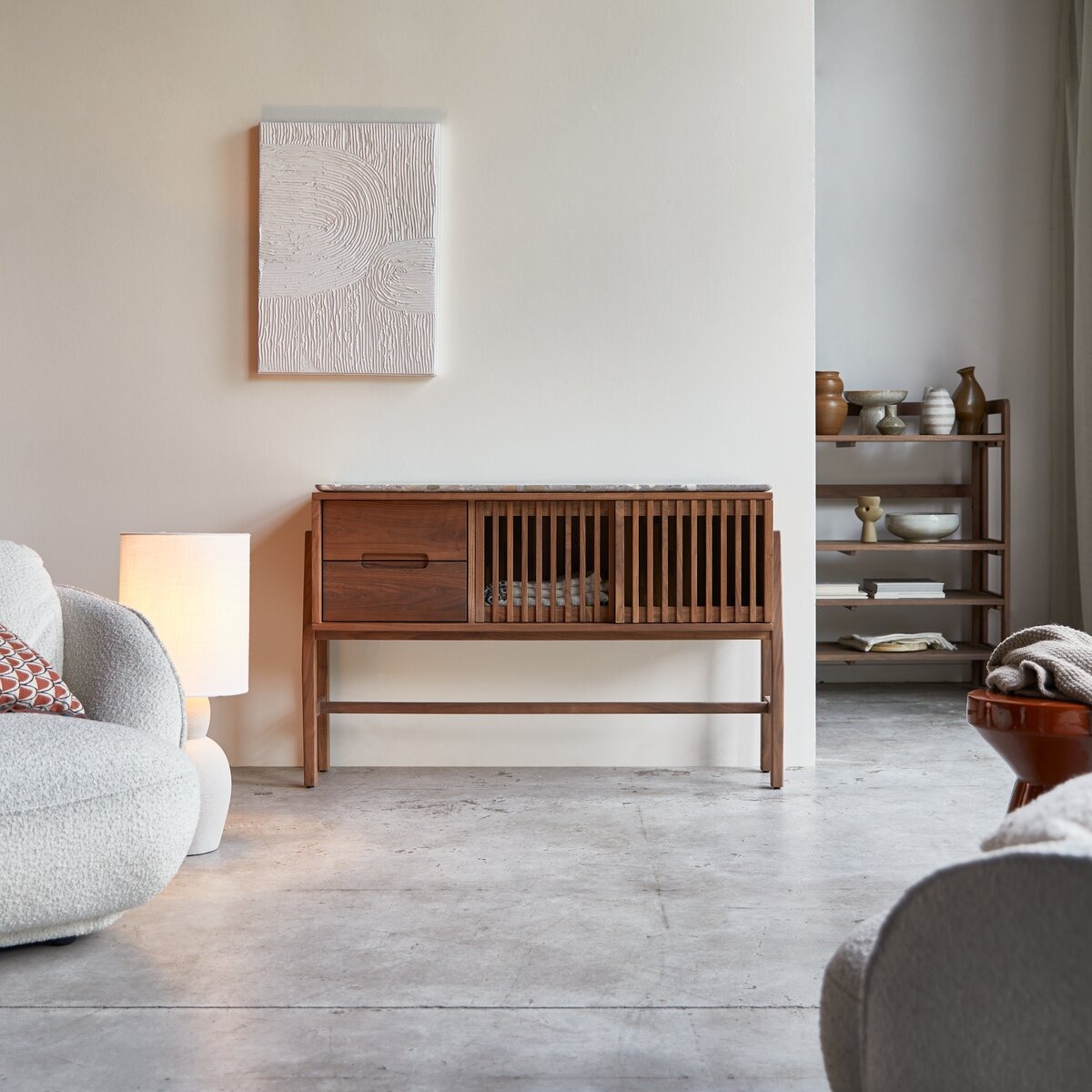 ISAURE diófa és prémium terrazzo konzolasztal 126x35