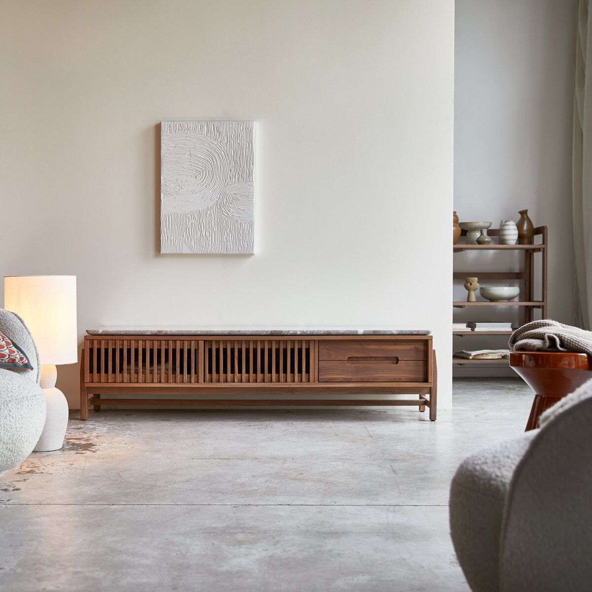 ISAURE diófa és prémium terrazzo TV állvány 175