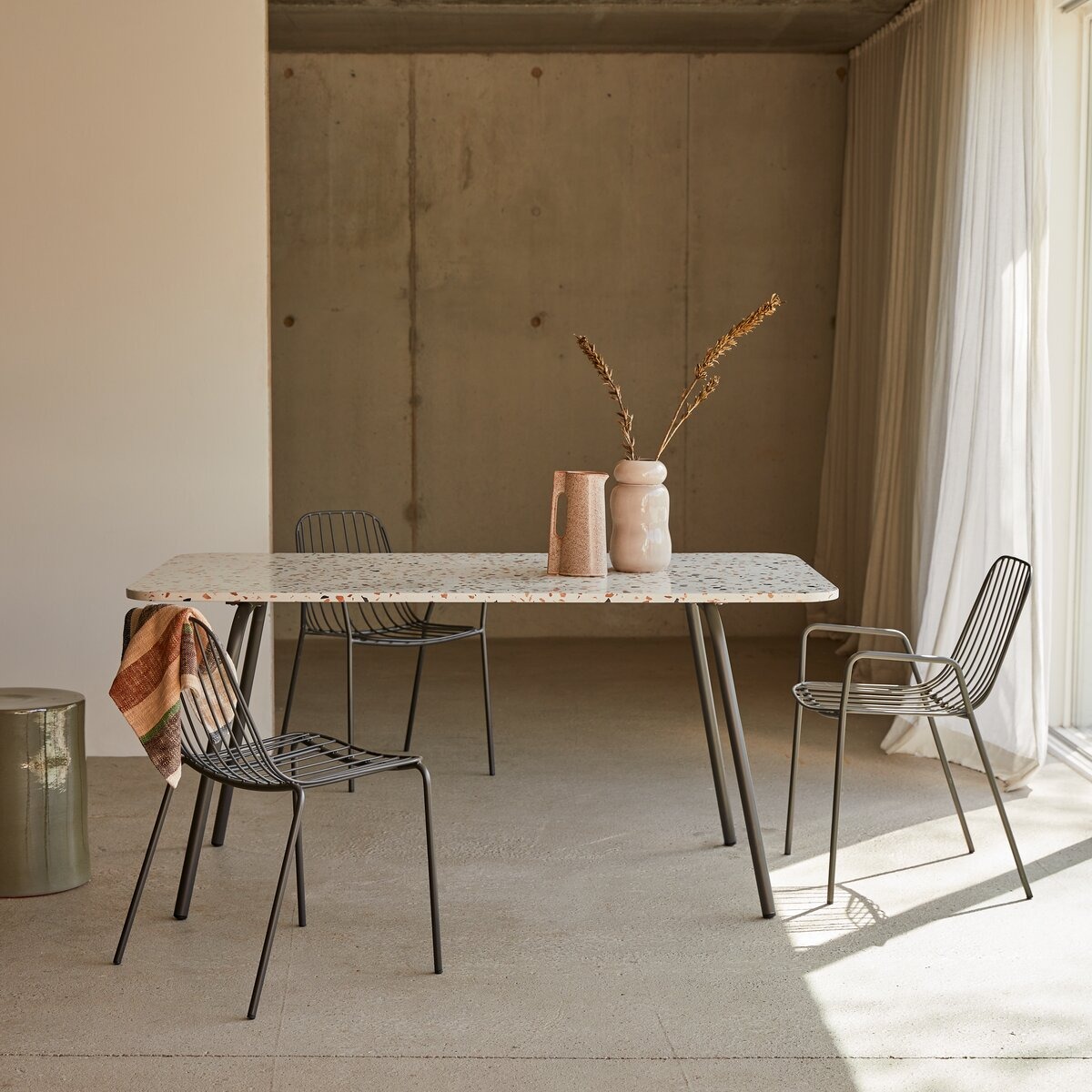 ELIO prémium terrazzo és fém asztal barna 160x90