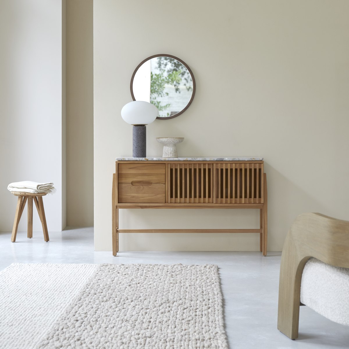 ISAURE teakfa a prémium terrazzo konzol 126x35